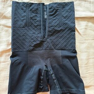 Belly Bandit C-section postpartum recovery girdle size medium